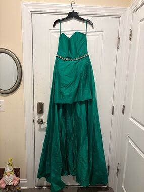 Strapless Emerald Evening Gown with Jeweled Waist